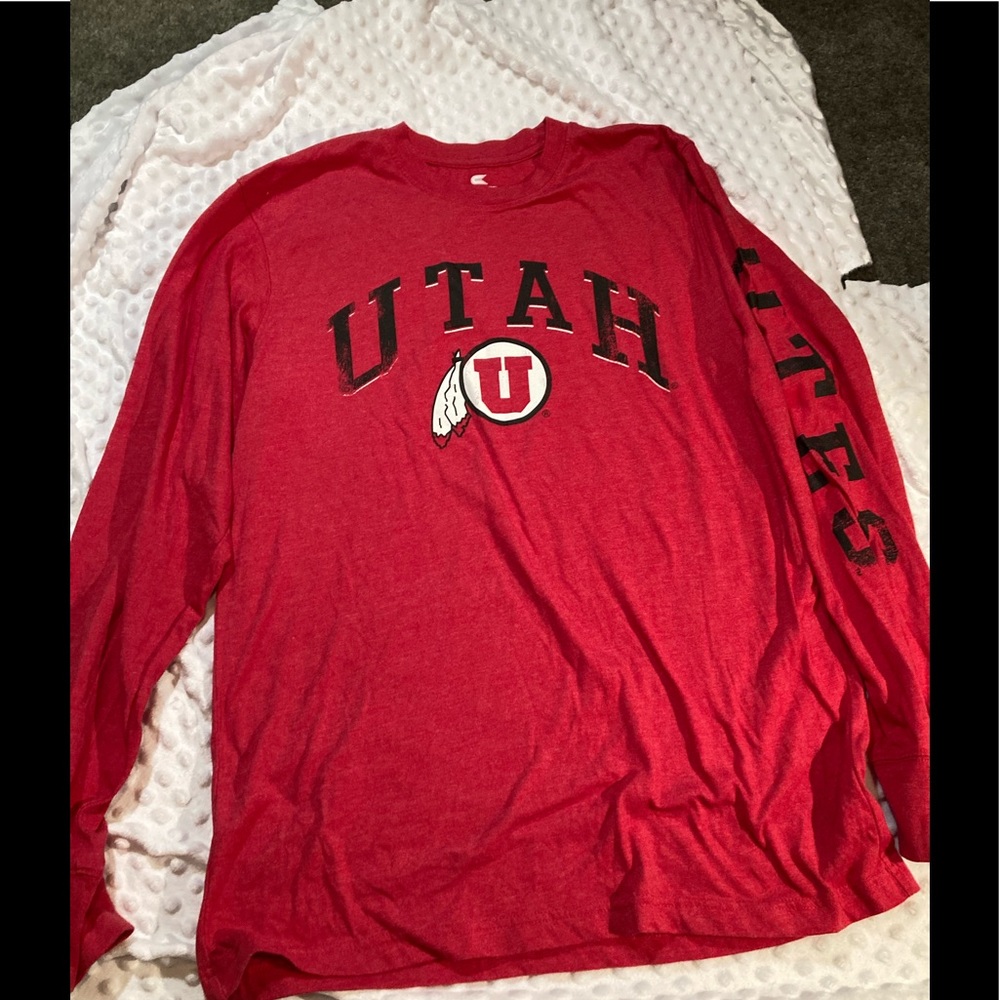 University of Utah long sleeve tee.  Mens size Large.